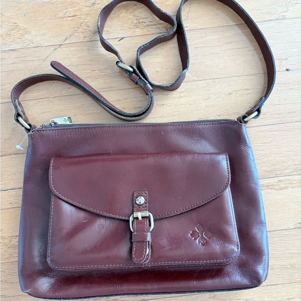 Patricia Nash Kirby East West Leather Crossbody. Imperfections in pictures